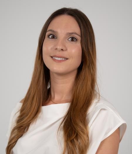 Ver&oacute;nica Isabel Silva Oliveira